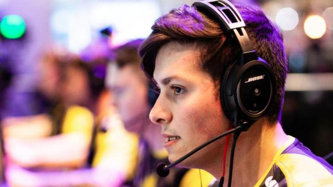 悄然吞噬 悄然吞噬