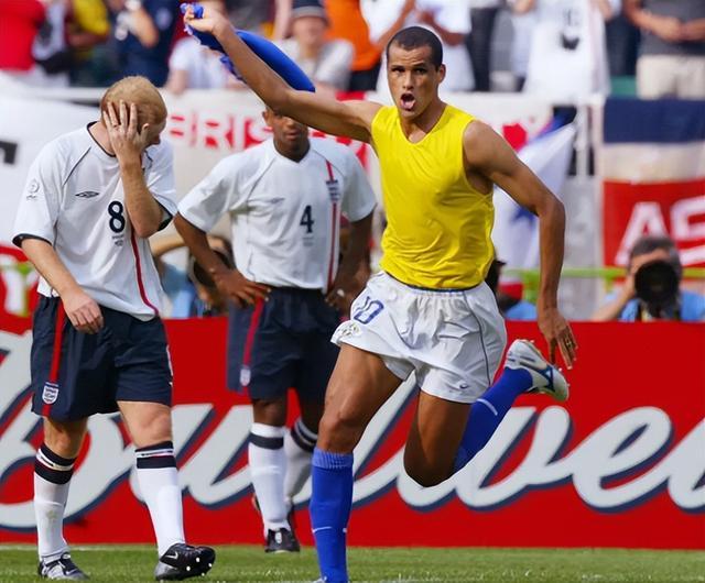 点名背打风 点名背打风